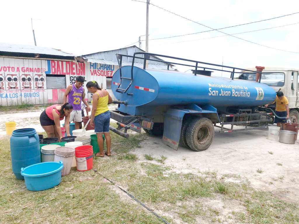 San Juan Bautista Contin A Llevando Agua Potable A Diferentes