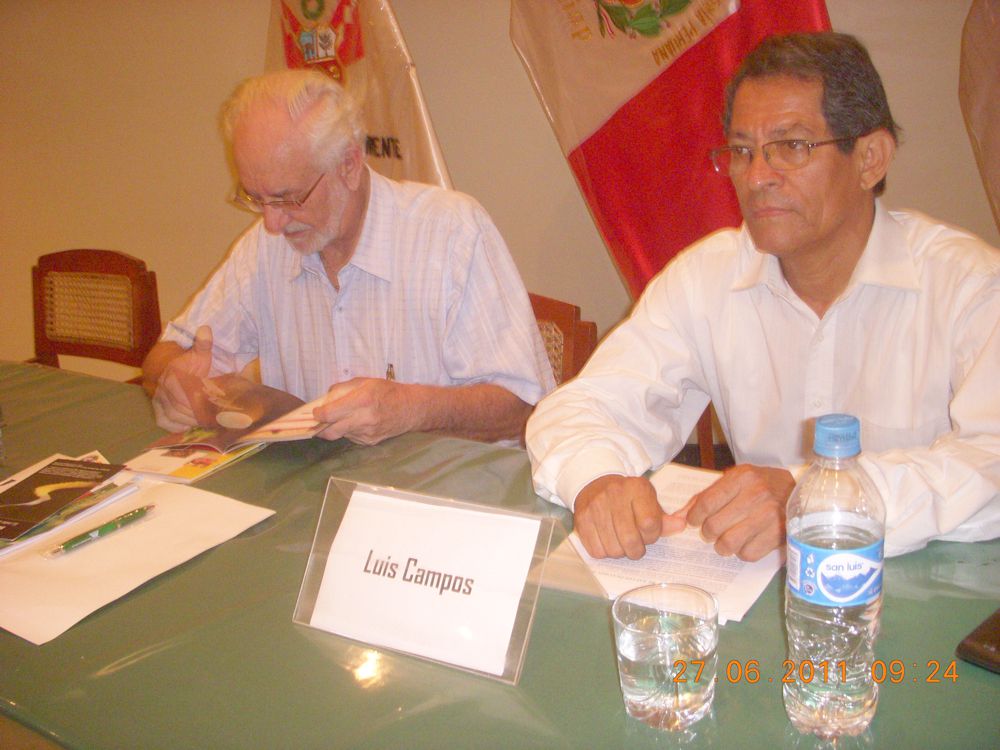 Presidente del IIAP Dr. Luis Campos Baca, al lado del Ministro del Ambiente Antonio Brack.