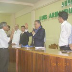 Mag. Víctor Dávila, decano regional del Colegio de Profesores, juramentó frente al decano nacional Prof. Manuel Rodríguez Rodríguez.