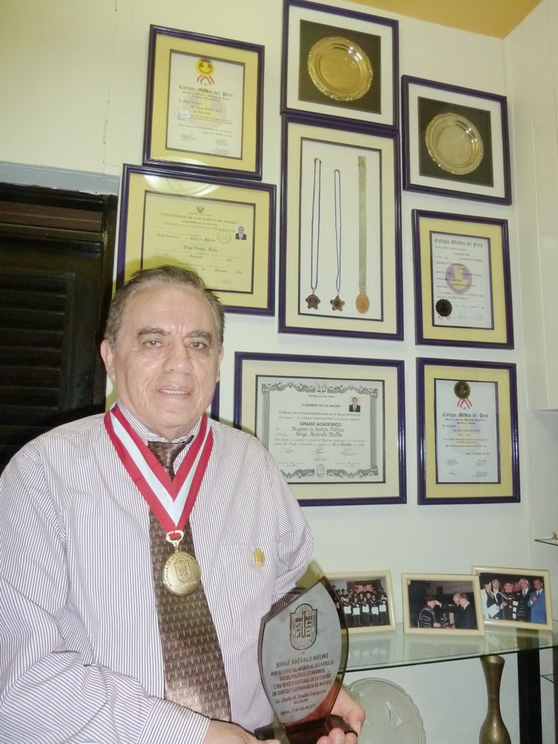 UNAP Profesor jorge arevalo melho