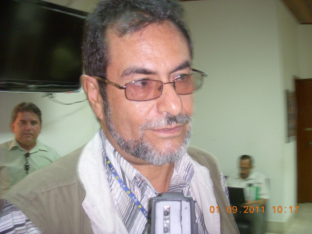 Controvertido asesor municipal Enrique Norcothe, deja entrever que se vendrían despidos de trabajadores en la Municipalidad de Maynas.