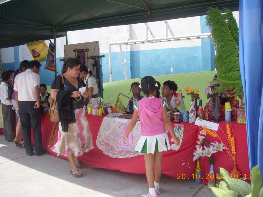 5ta. Feria de Jóvenes Emprendedores del Colegio Adventista Amazonas.
