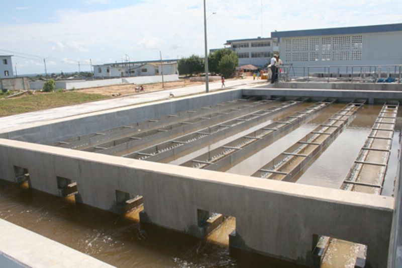 Piensan privatizar servicio de agua en Loreto como años pasados en Tumbes y próximamente en Piura. Tema debe ser debatido por los organismos competentes.