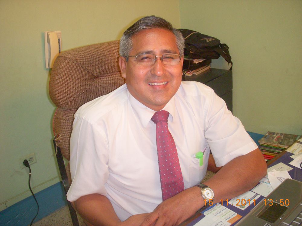 Mag. Segundo Dávila, director del Colegio Adventista Amazonas.
