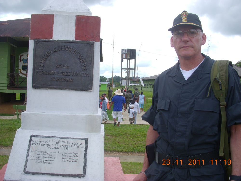 Coronel Roberto Reynoso Rivas, jefe de la V Región Territorial de la PNP, adelanta información sobre conferencia de prensa a realizarse mañana en la Plaza 28 de Julio.