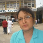 Enfermera de consultorios externos que controla ingreso de médicos del hospital Iquitos.