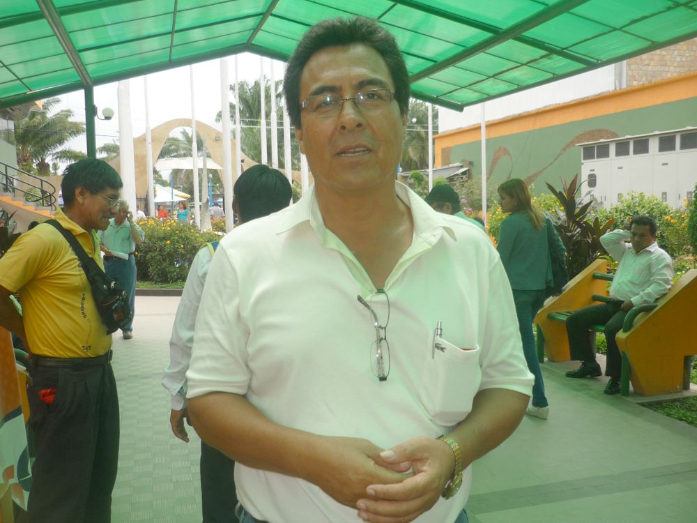 Congresista Víctor Grández se encuentra en Iquitos.
