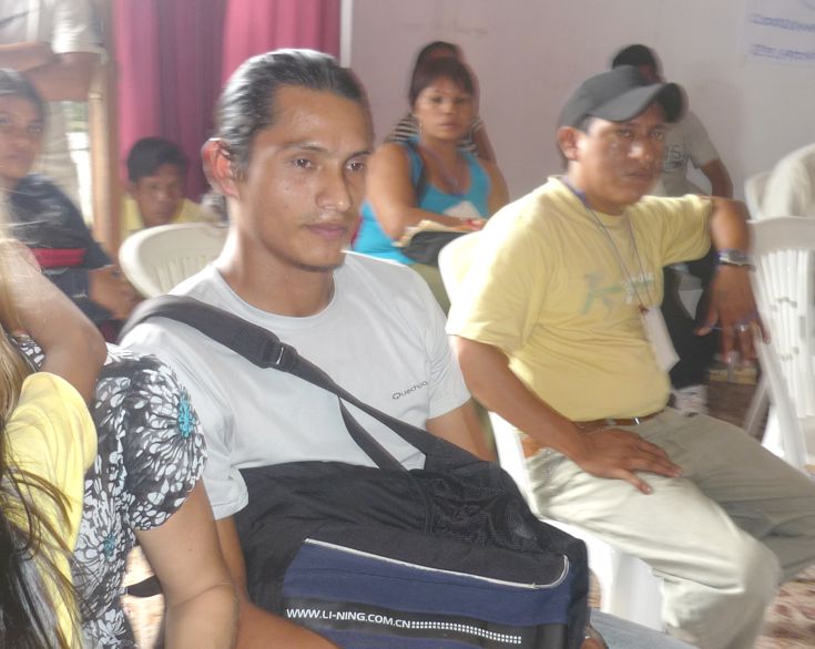 José Fachín, estudiante de Derecho de la UNAP, participó en encuentro para la reglamentación de la ley marco de consulta previa.