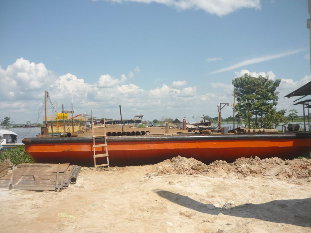 ¿Qué dice Capitanía de Puertos? ¿Quién ha autorizado temeraria labor que expone a muchos moradores.