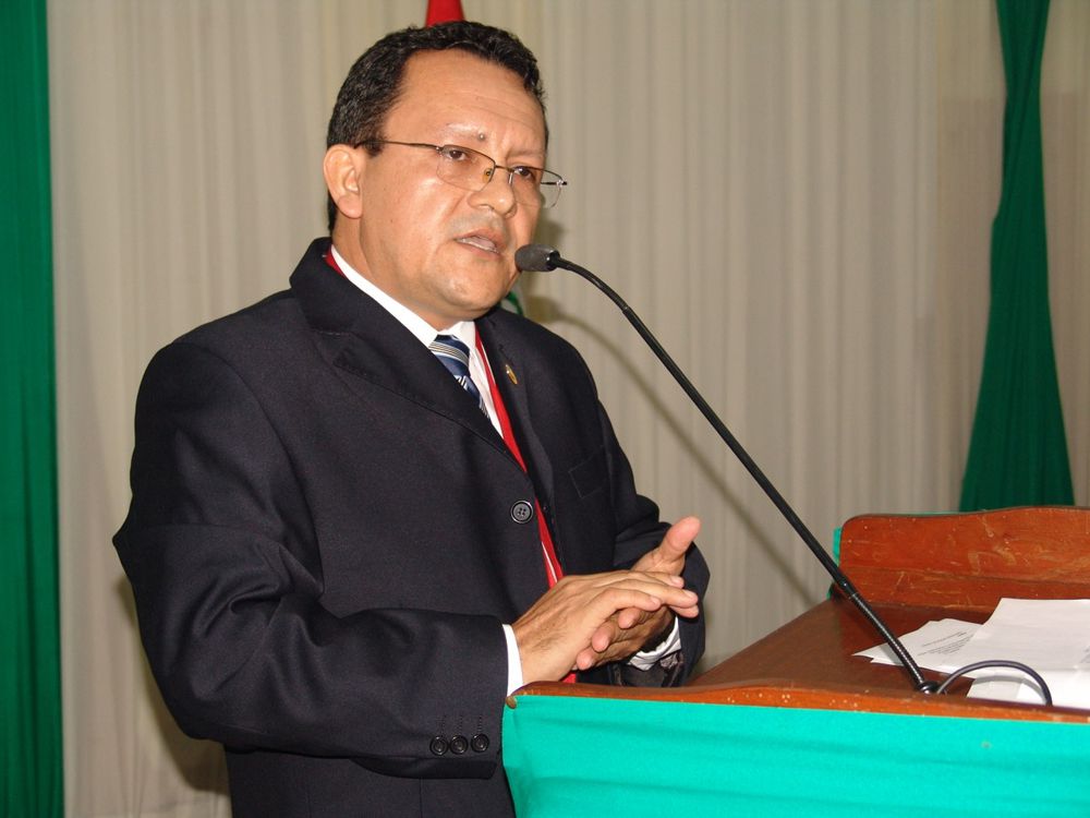Dr. Antonio Pasquel Ruiz.