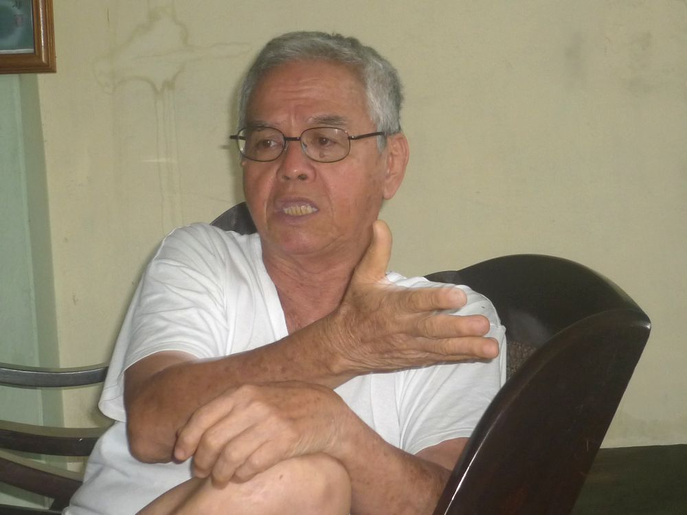 Prof. Aurelio Tang, pertenece a la primera promoción 