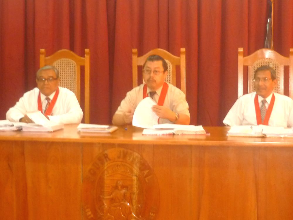 Sala Penal de la CSJL conformada por el Magistrado Carlos Del Piélago, Carlos Amoretti y Max García.