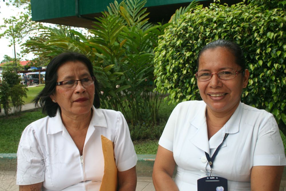 Enfermeras del Hospital Iquitos en espera que les paguen la 037.