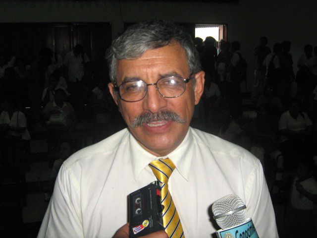 Dr. Ernesto Salazar Sánchez, reconocido Neurocirujano del Hospital Regional de Loreto.
