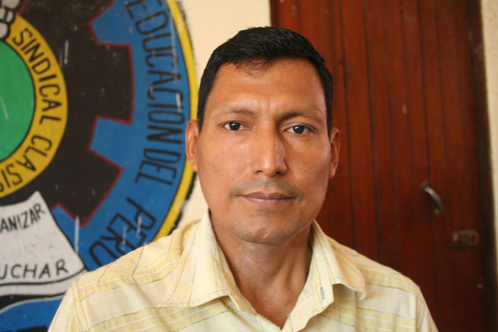 Dirigente del Sutep Jorge Nájar, habla sobre próximo aniversario del Día del Maestro.