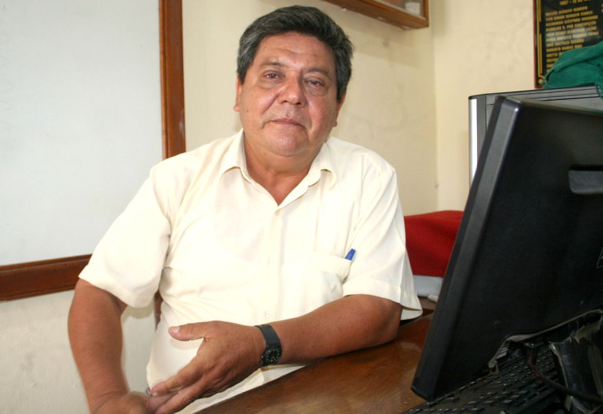 Lic. Julio César Olórtegui Sáenz, maestro luchador y docente persistente en la formación de las nuevas generaciones.