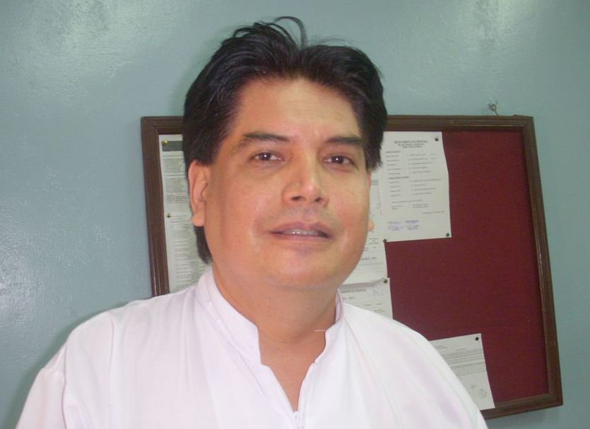 Dr. Hugo Percy Zamora Perea, dermatólogo del Hospital Regional.