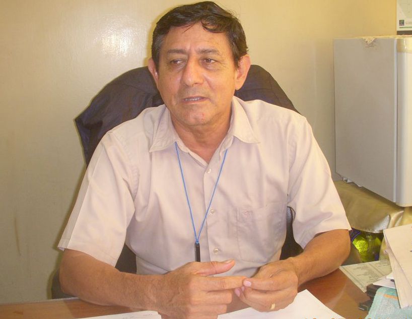 Director del Hospital Apoyo Iquitos se reunió con miembros del sindicato.