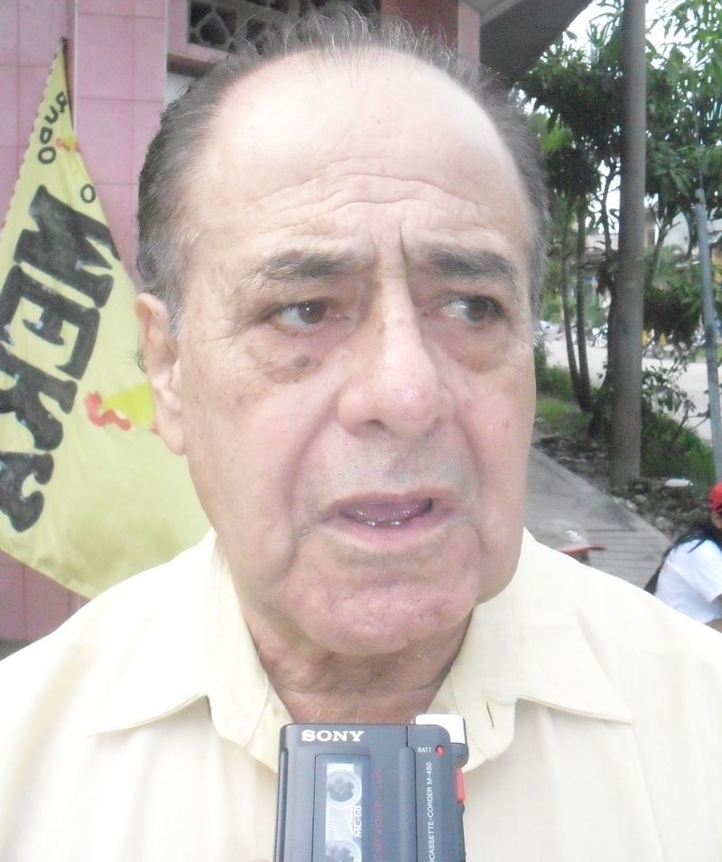 Dr. Américo Menéndez, opina sobre situación del Frente Patriótico de Loreto.