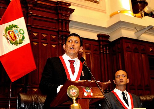 Víctor Isla Rojas, nuevo presidente del Congreso de la República 2012-2013.