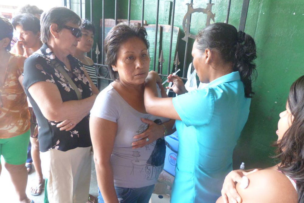 DIRESA vacuna gratis por gripe influenza.