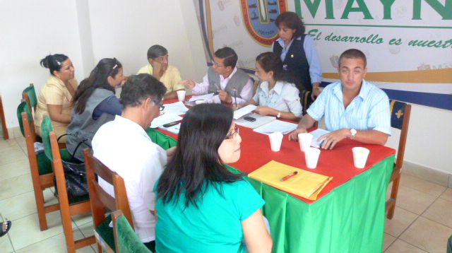 Director regional de salud Dr. Hugo Rodríguez, asistió a reunión en la Municipalidad de Maynas.