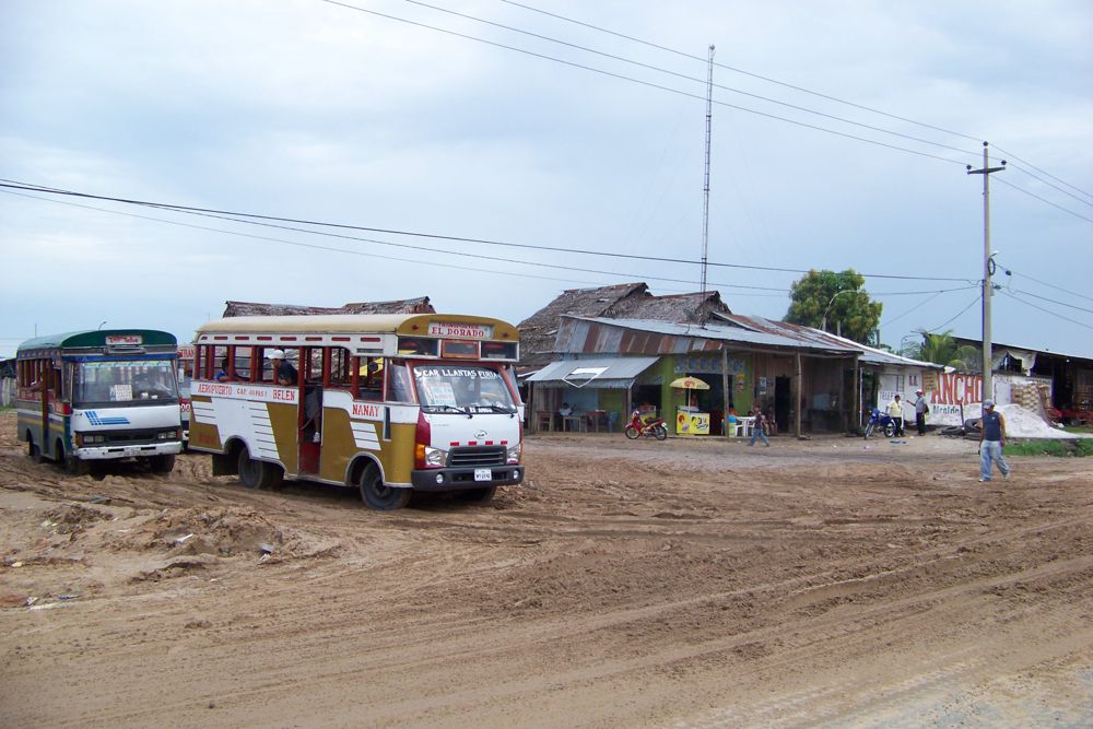 El servicio de transporte público en Iquitos es de pésima calidad. Lo toman como que nos hacen el favor. No miran el factor cliente.