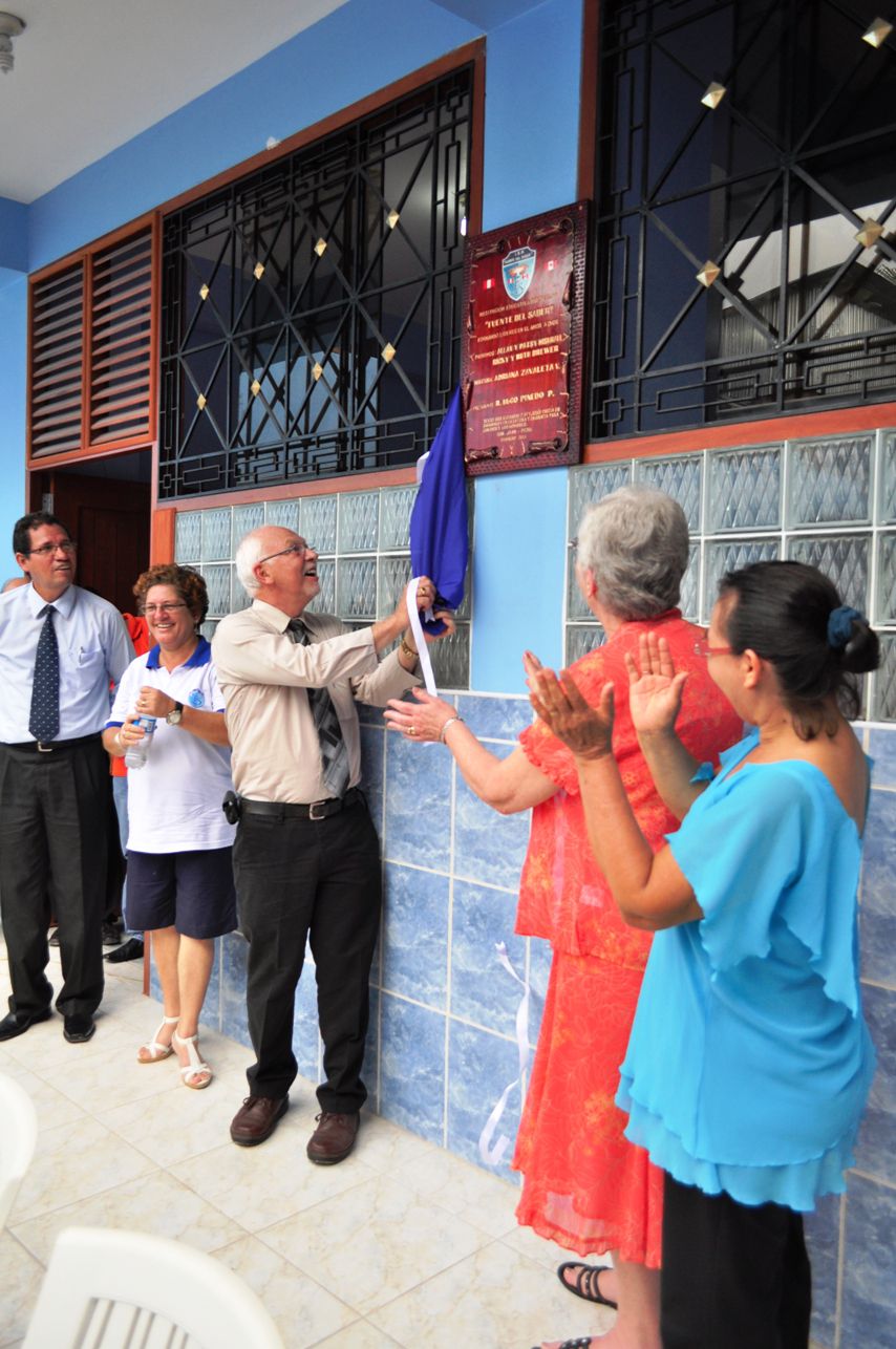 Momentos emotivos de la inauguración de la IEP 