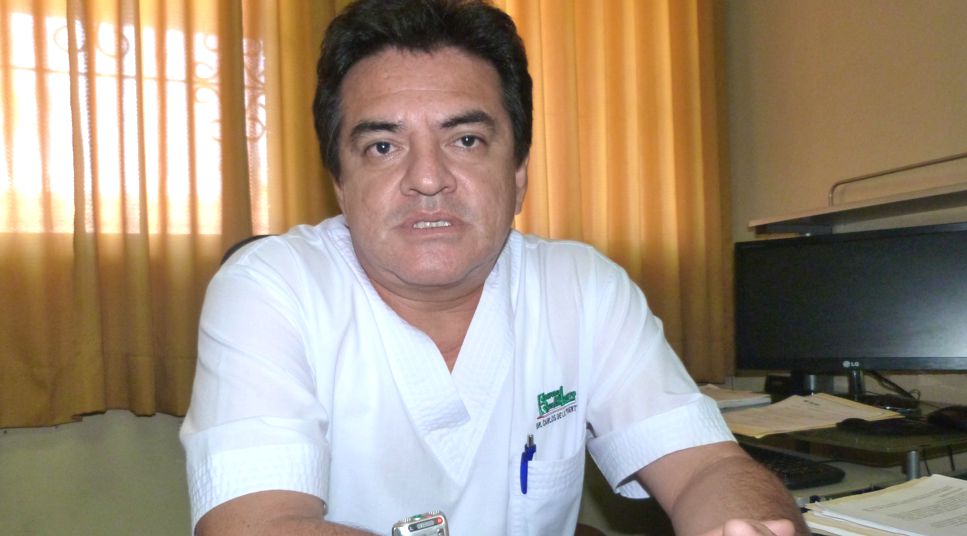 Director del Hospital Regional de Loreto Dr. Carlos De La Fuente.