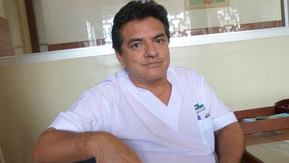 Nuevo director del Hospital Regional Dr. Carlos Eduardo De La Puente Olórtegui.