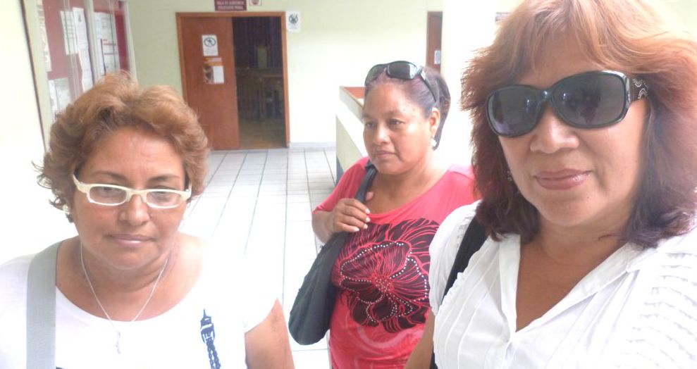 Roxana Villasís y Juana Ríos, dirigentes administrativas aclaran tema de plazas repartidas entre gremios del sector educativo.