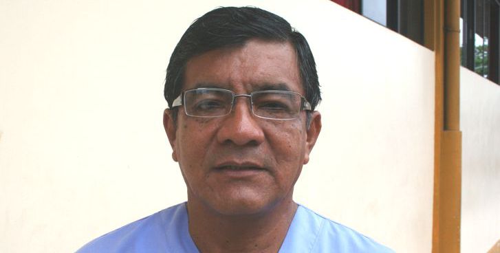 Dr. Carlos Calampa, director del Hospital Iquitos.