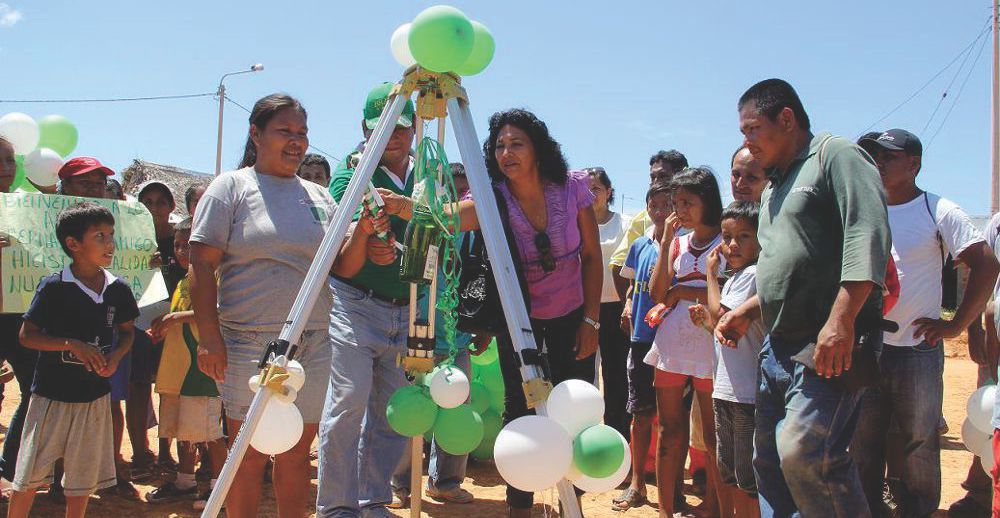Colocan primera piedra de mini complejos que construirá el GOREL de Loreto en Yurimaguas