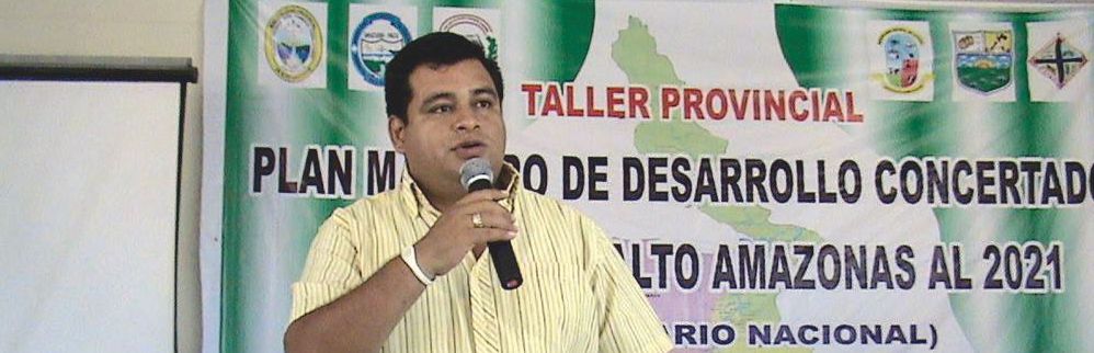 Dr. Fernando Fernandez Rengifo, Gerente Sub Regional.