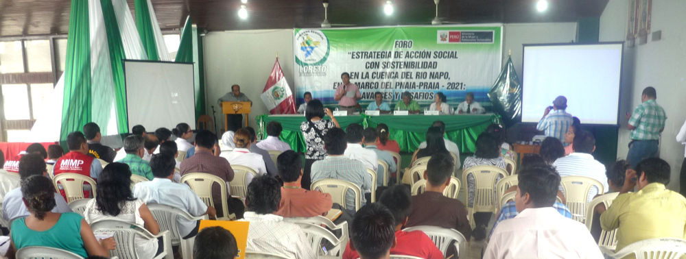 Gerente de desarrollo social en reunión sobre el río Mazán.