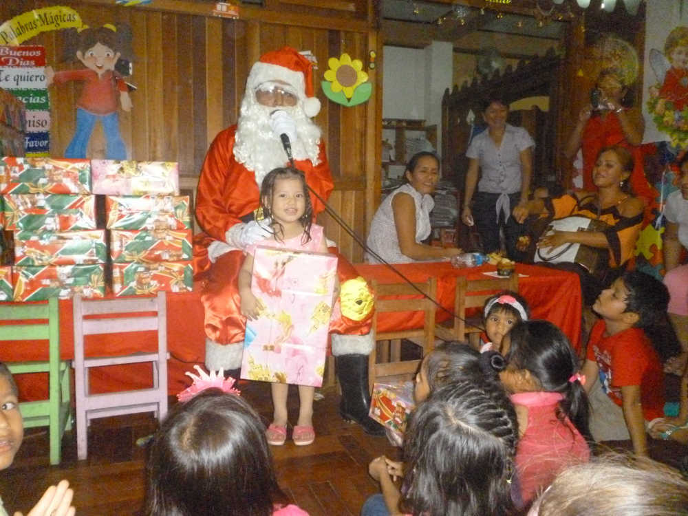 Niños con Papa Noel