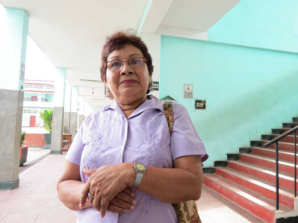 Profesora dice no saber nada