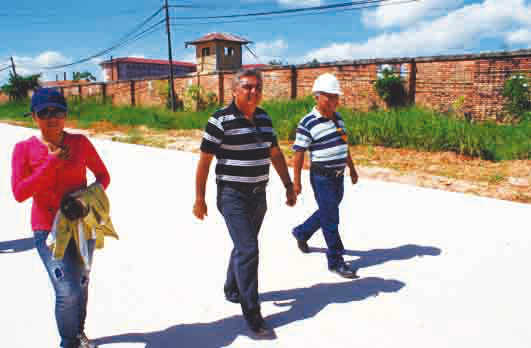Alcalde de Punchana programa inauguración de obras