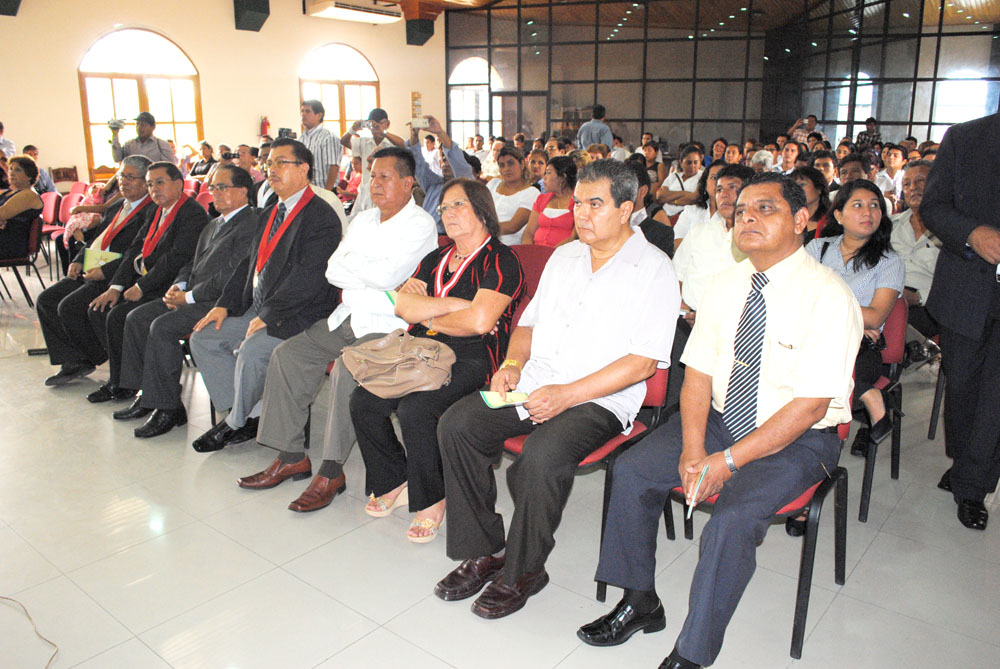 Autoridades invitadas para la juramentación