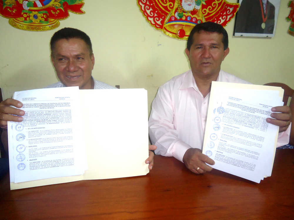 FIRMA DE CONVENIO ING.HERMOGENES FLORES GOMEZ M.D.B Y ING.MANUEL IGLESIAS RODRIGUEZ DIRECCION DE AGRICULTURA