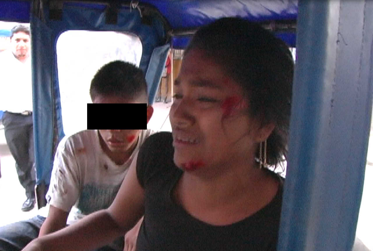 Menores se accidentan por no atropellar un perro