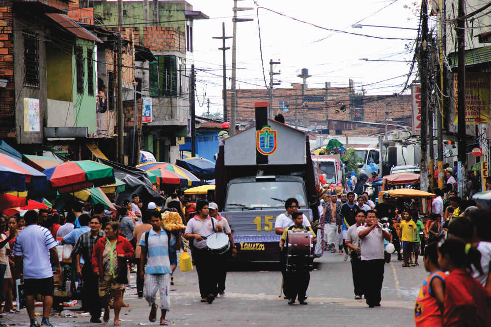 Población e instituciones participaron del Corso alegórico