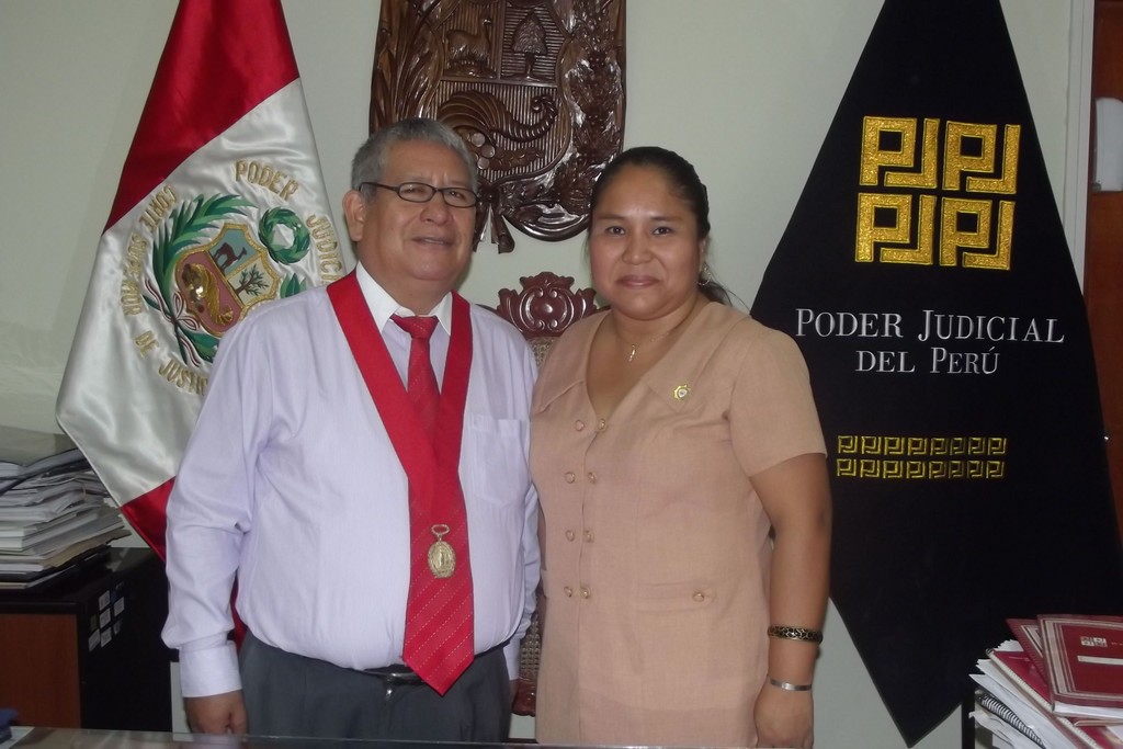 Juramentó nueva Gobernadora del distrito de Teniente Manuel Clavero ...