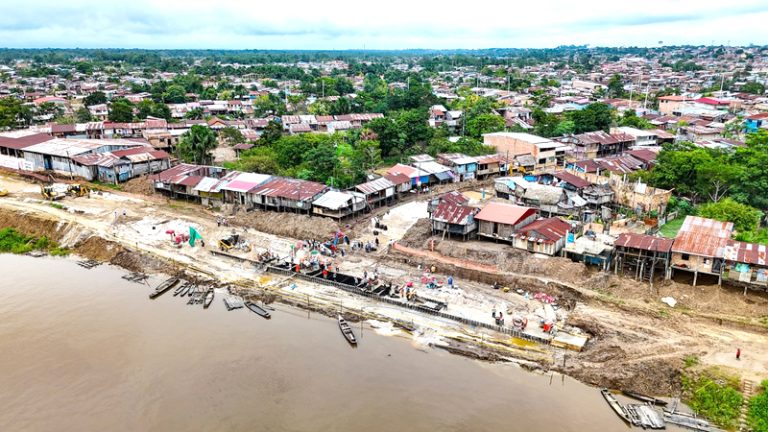 René Chávez supervisa obra de mejoramiento de movilidad urbana en Belén