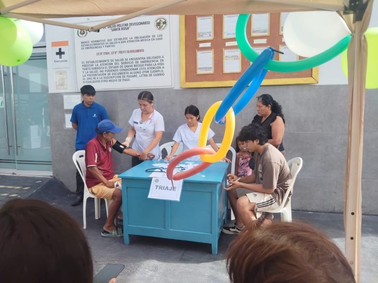 Hospital Iquitos y Hospital Militar Santa Rosa realizan feria de salud gratuita en beneficio de la población