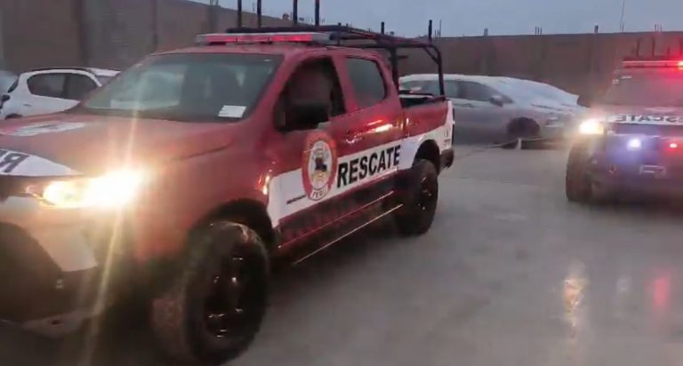 René Chávez confirma traslado de camionetas 4×4 para fortalecer el servicio de bomberos