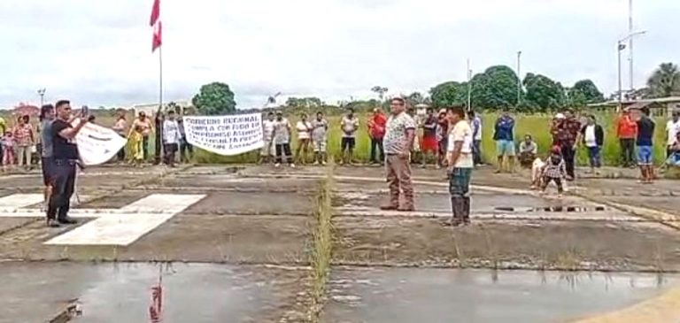 Pueblo Kukama de Saramurillo inicia paro indefinido por incumplimientos del GOREL