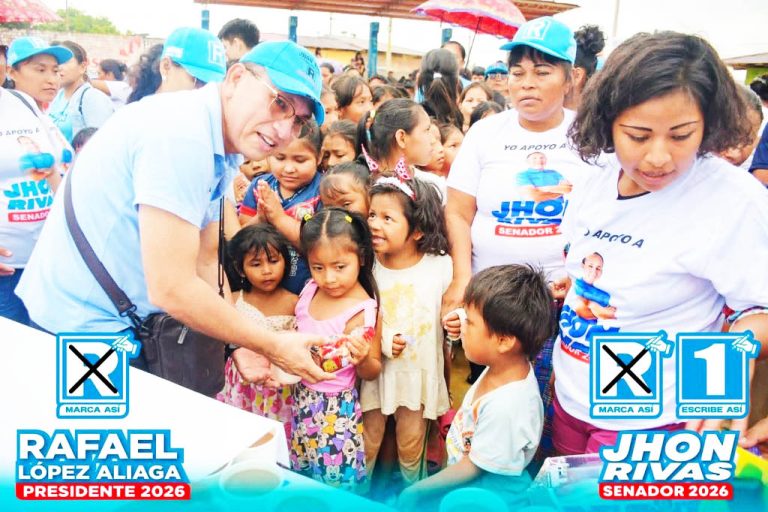 Jhon Rivas próximo senador Ilumina los Corazones de Más de 1500 Niños con una Mágica Chocolatada!
