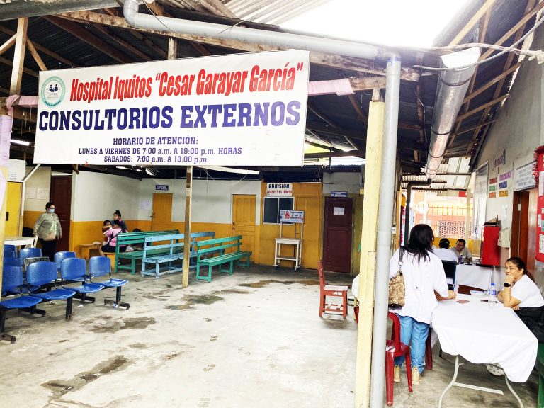 Desde ayer trabajadores del hospital Iquitos entraron en huelga indefinida