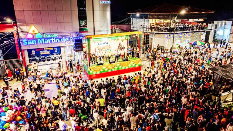 ¡Yurimaguas vivió el encendido de luces navideño!